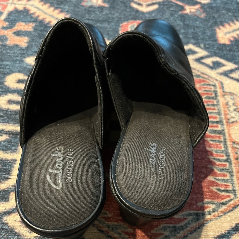 Clark’s slip on clogs/mules - Picture 5 of 6